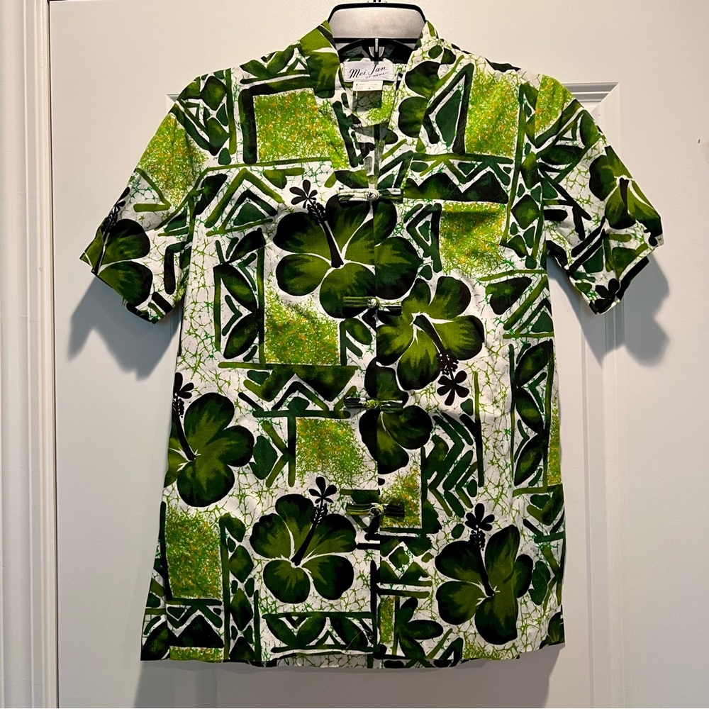 VINTAGE! Mei Jan Hawaiian Ladies Shirt